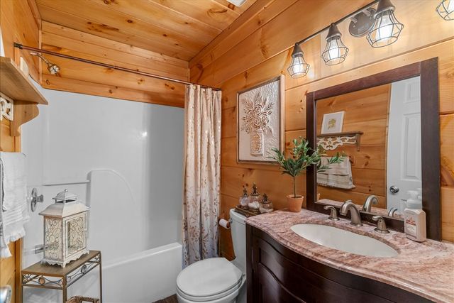 2998 Rebecca Circle, Rocky Face, GA 30740