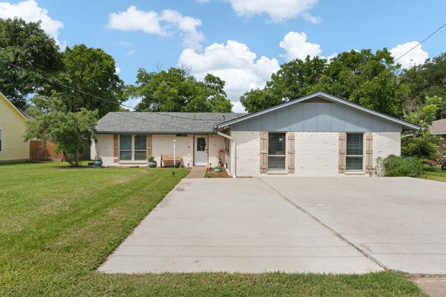 4606 Marina Court, Granbury, TX 76049