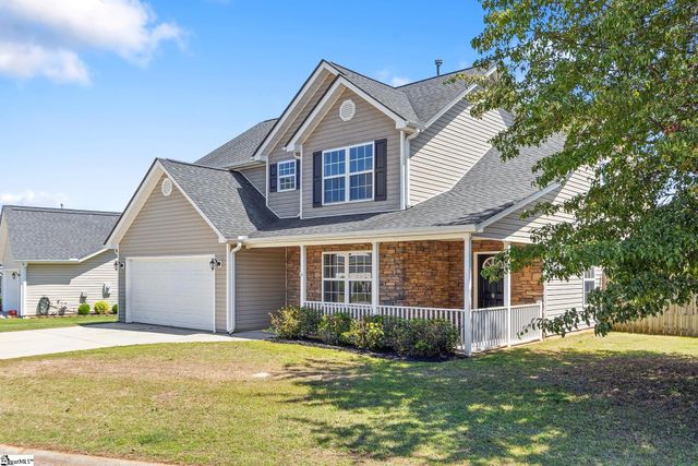 8 Heatherfield Drive, Simpsonville, SC 29680