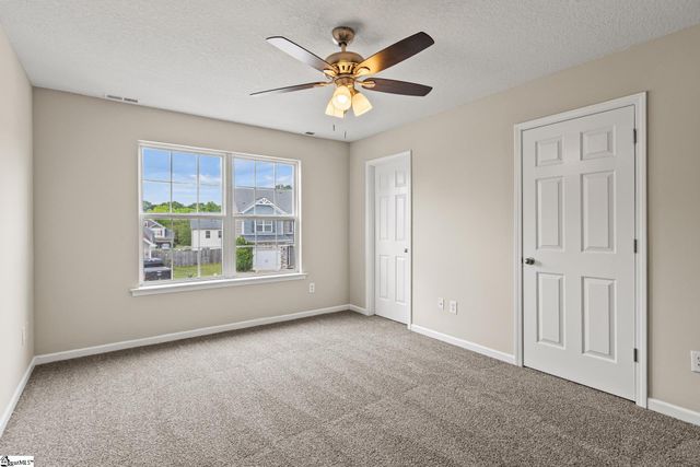 8 Heatherfield Drive, Simpsonville, SC 29680