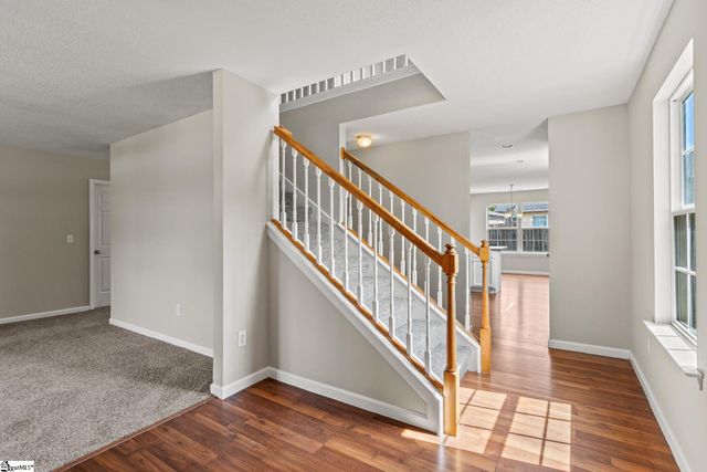 8 Heatherfield Drive, Simpsonville, SC 29680