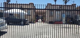 727 W 76th Street, Los Angeles, CA 90044