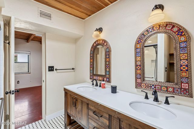3244 E Elida Street, Tucson, AZ 85716