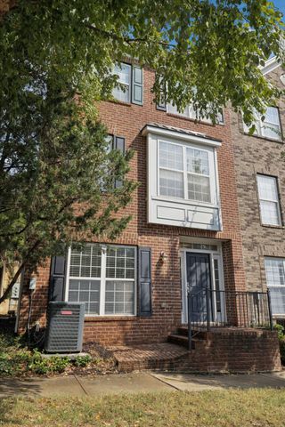 7513 Lords Chapel Dr, Nashville, TN 37211