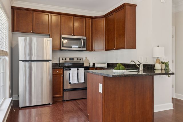 7513 Lords Chapel Dr, Nashville, TN 37211