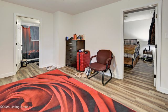 2220 Magazine St, Louisville, KY 40211