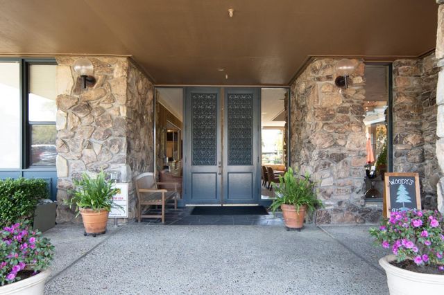 285 Del Mesa Carmel, Carmel, CA 93923