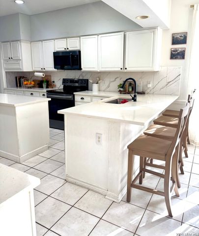 8839 Goodwick Heights, San Antonio, TX 78254