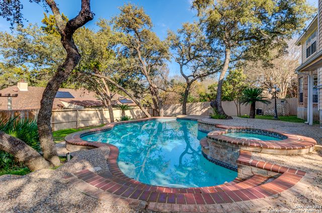 8839 Goodwick Heights, San Antonio, TX 78254