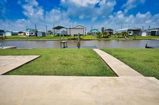 136 County Rd 204 Way, Sargent, TX 77414