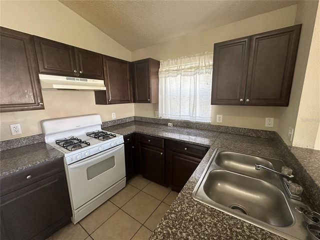 5104 AVENTURA BOULEVARD, Orlando, FL 32839