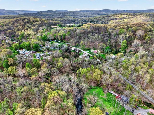 141 Dogwood Road, Cortlandt Manor, NY 10567