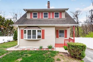 141 Dogwood Road, Cortlandt Manor, NY 10567