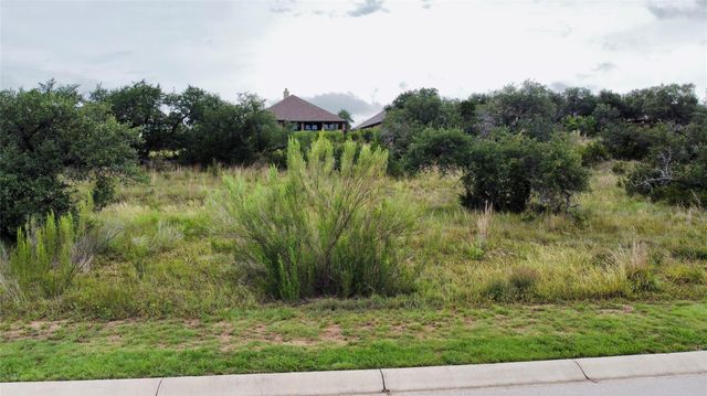 7500 Tessera PKWY, Lago Vista, TX 78645