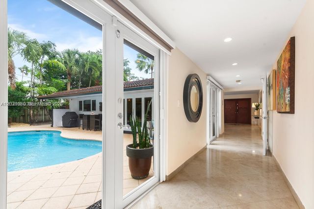 4101 Bayview Dr, Fort Lauderdale, FL 33308