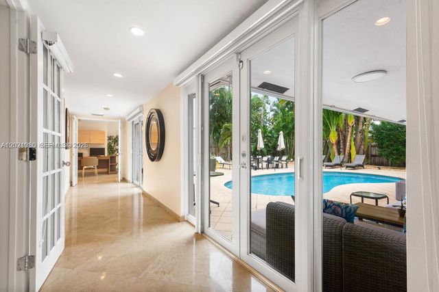 4101 Bayview Dr, Fort Lauderdale, FL 33308