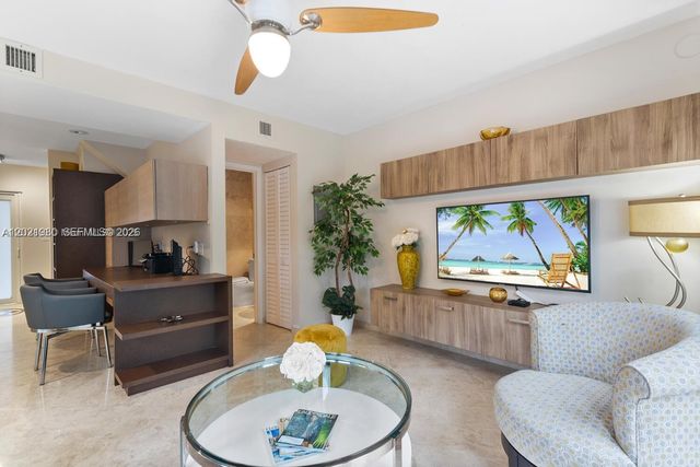 4101 Bayview Dr, Fort Lauderdale, FL 33308