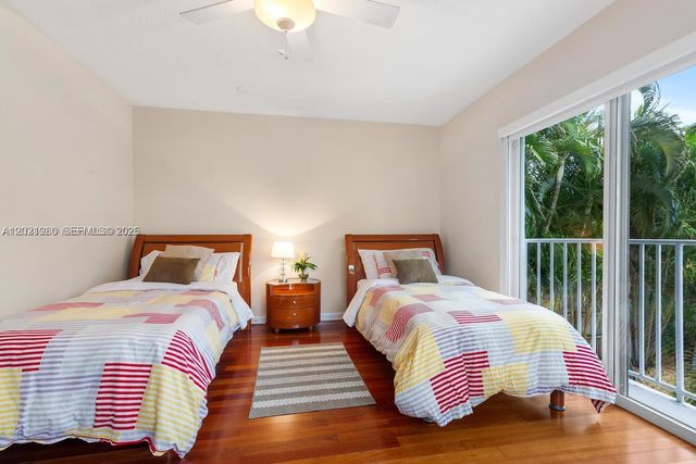 4101 Bayview Dr, Fort Lauderdale, FL 33308