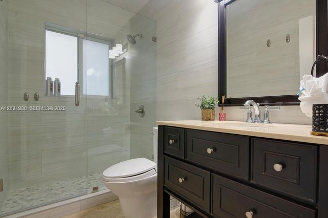 4101 Bayview Dr, Fort Lauderdale, FL 33308