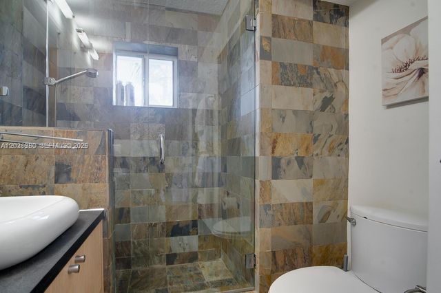4101 Bayview Dr, Fort Lauderdale, FL 33308