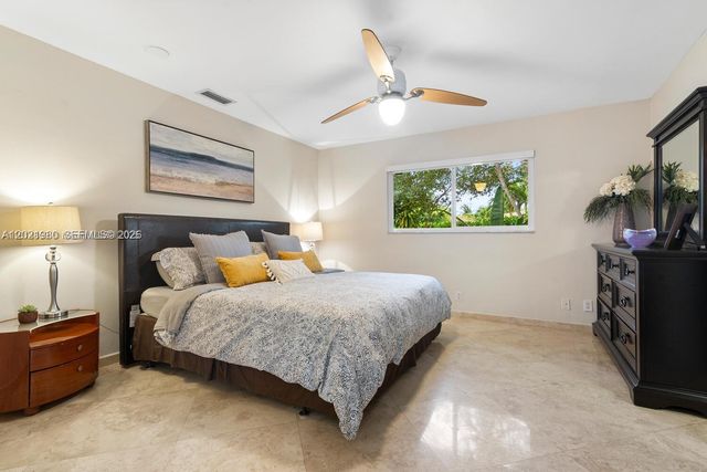 4101 Bayview Dr, Fort Lauderdale, FL 33308