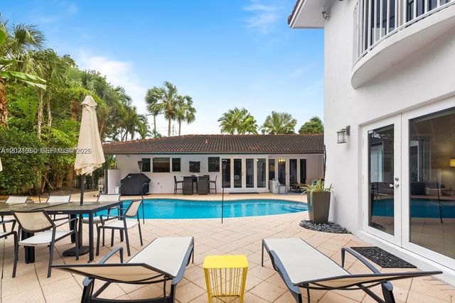 4101 Bayview Dr, Fort Lauderdale, FL 33308
