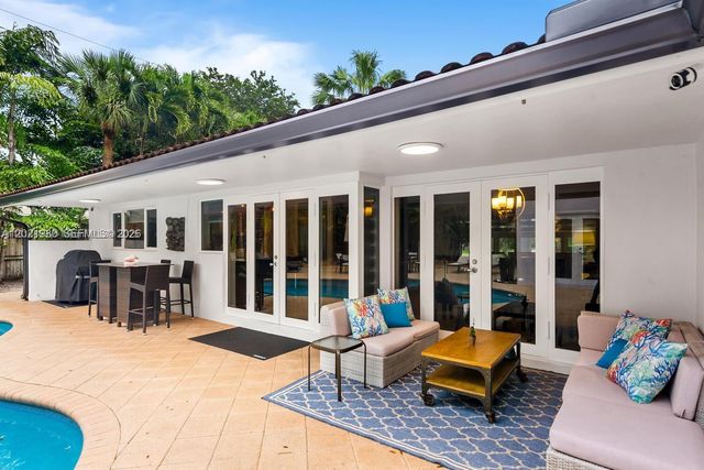 4101 Bayview Dr, Fort Lauderdale, FL 33308