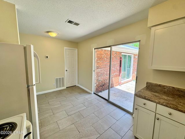 4006 E 11th Street F, Panama City, FL 32404