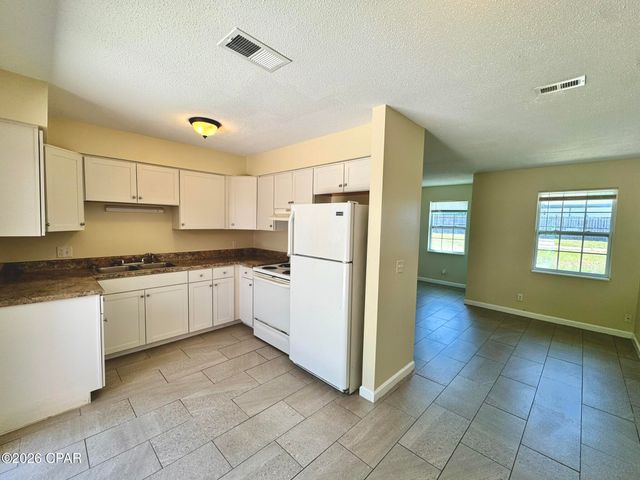 4006 E 11th Street F, Panama City, FL 32404