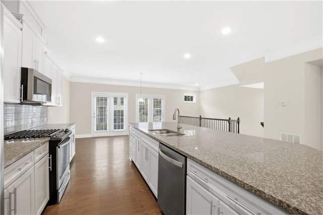 1940 Discovery Park Lane, Decatur, GA 30033