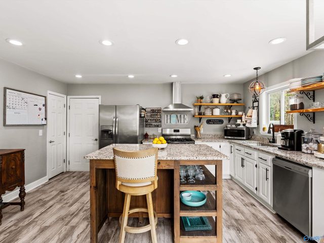 120 Preston Cove Road, Scottsboro, AL 35769