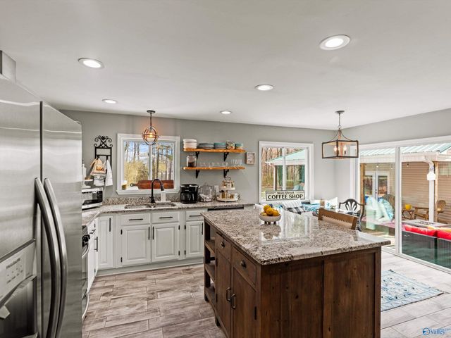 120 Preston Cove Road, Scottsboro, AL 35769