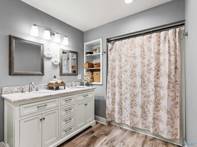 120 Preston Cove Road, Scottsboro, AL 35769