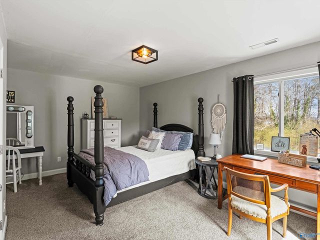 120 Preston Cove Road, Scottsboro, AL 35769