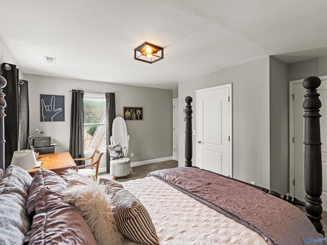 120 Preston Cove Road, Scottsboro, AL 35769