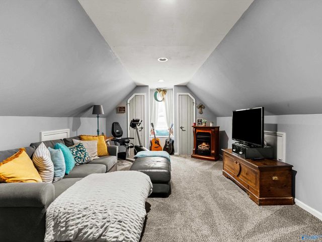 120 Preston Cove Road, Scottsboro, AL 35769