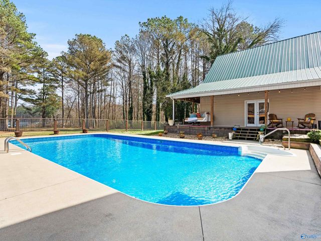 120 Preston Cove Road, Scottsboro, AL 35769