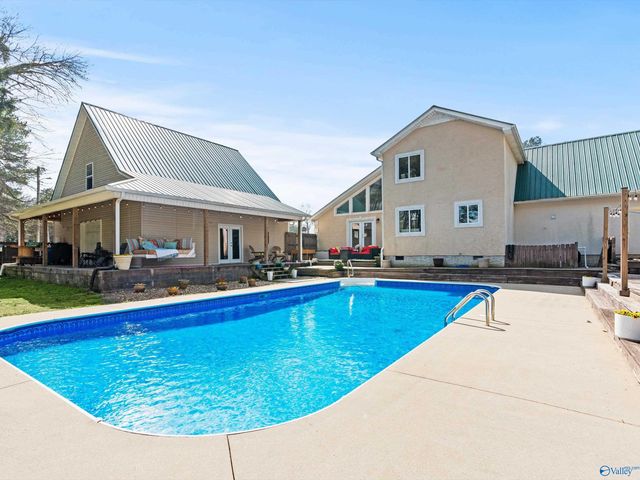 120 Preston Cove Road, Scottsboro, AL 35769