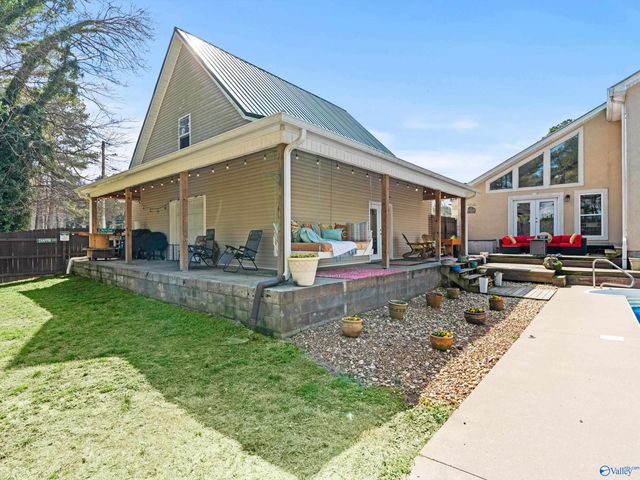 120 Preston Cove Road, Scottsboro, AL 35769