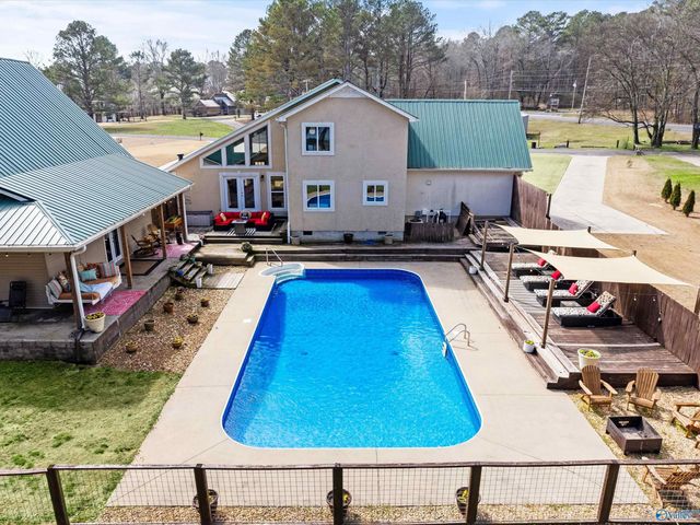 120 Preston Cove Road, Scottsboro, AL 35769