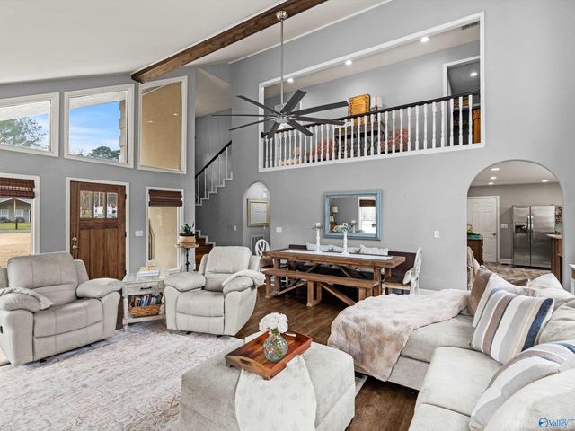 120 Preston Cove Road, Scottsboro, AL 35769