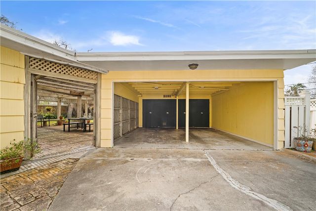 3343 San Antonio St, Corpus Christi, TX 78411