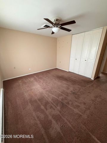 572A Sheffield Court, Lakewood, NJ 08701