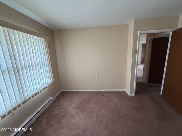 572A Sheffield Court, Lakewood, NJ 08701