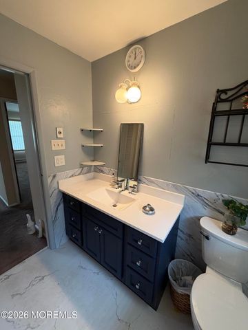 572A Sheffield Court, Lakewood, NJ 08701