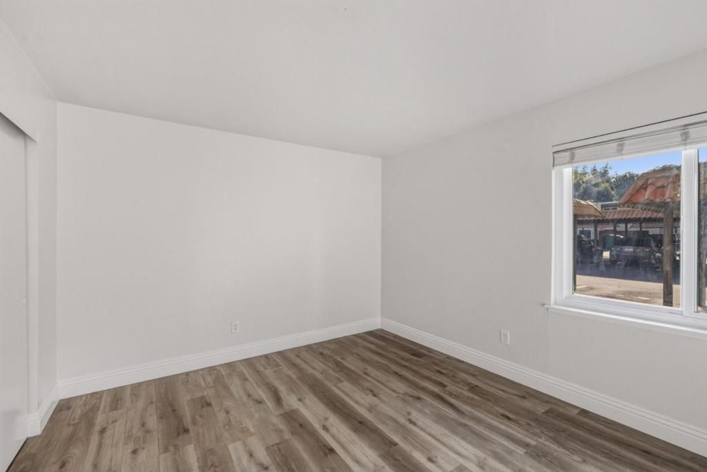 Image 17 of property listing at 305 Tradewinds Drive 7, San Jose, CA 95123