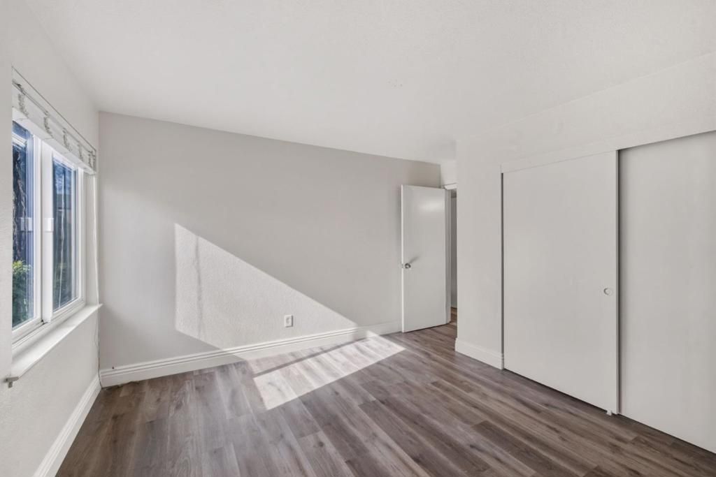 Image 22 of property listing at 305 Tradewinds Drive 7, San Jose, CA 95123