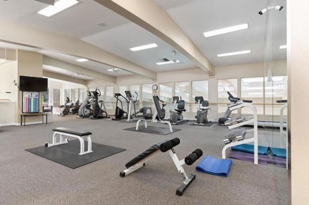 Image 38 of property listing at 305 Tradewinds Drive 7, San Jose, CA 95123