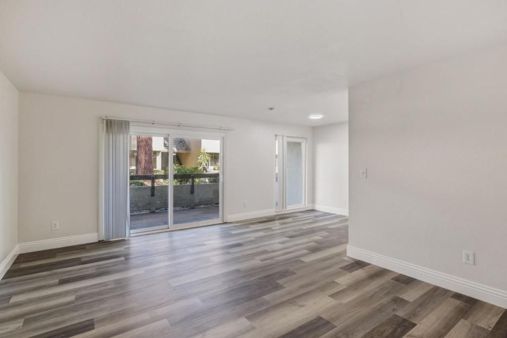 Image 4 of property listing at 305 Tradewinds Drive 7, San Jose, CA 95123