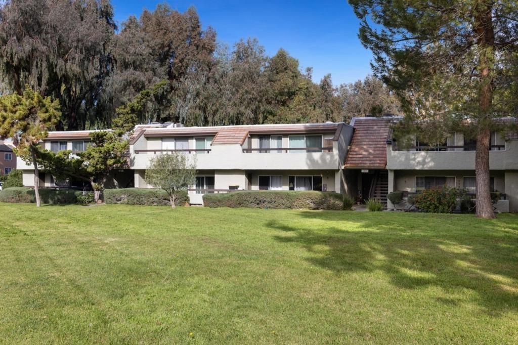 Image 41 of property listing at 305 Tradewinds Drive 7, San Jose, CA 95123